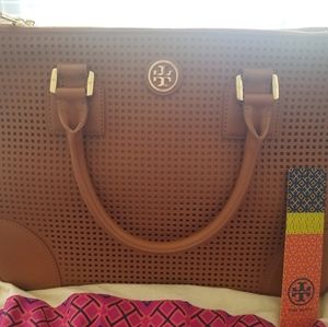 Authentic Tory burch Robinson Double Zip
